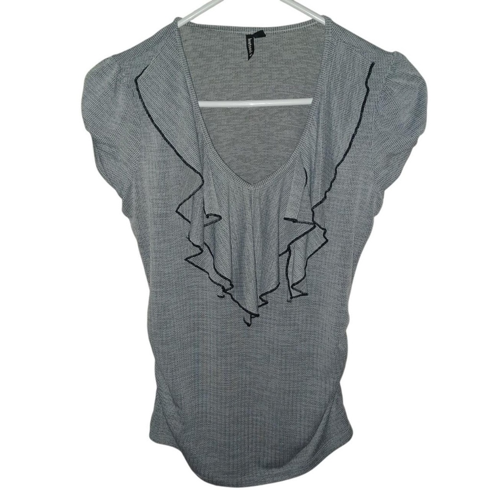 heart soul gray ruffle top